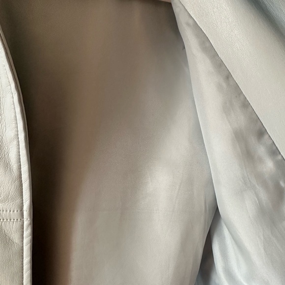 *SOLD* Sunday Best Aritzia Gabby Shirt Jacket XS - Picture 6 of 9